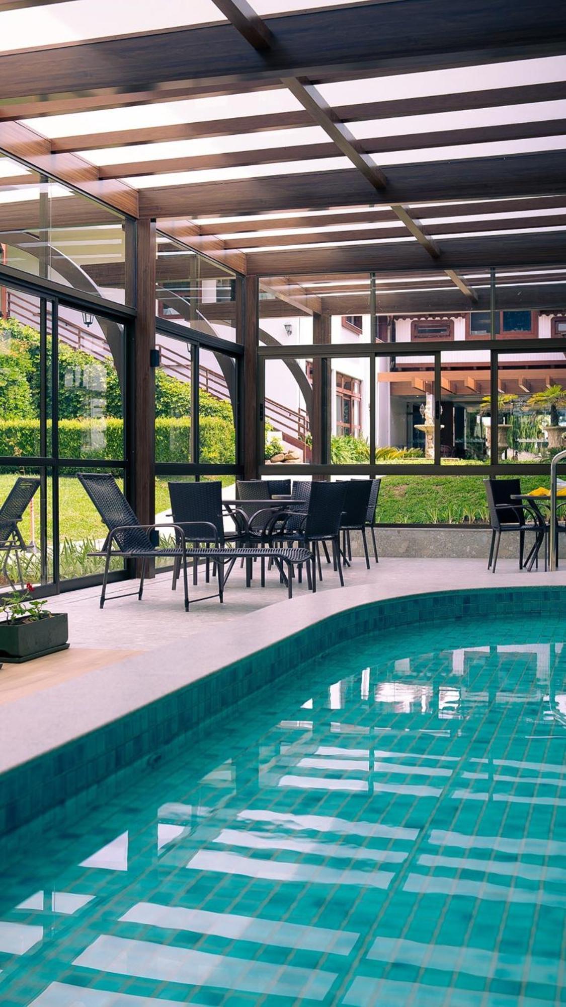 Hotel Renar ไฟรบัวร์กุ ภายนอก รูปภาพ