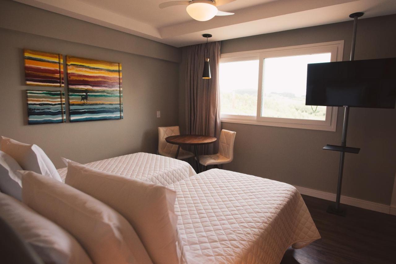 Hotel Renar ไฟรบัวร์กุ ภายนอก รูปภาพ