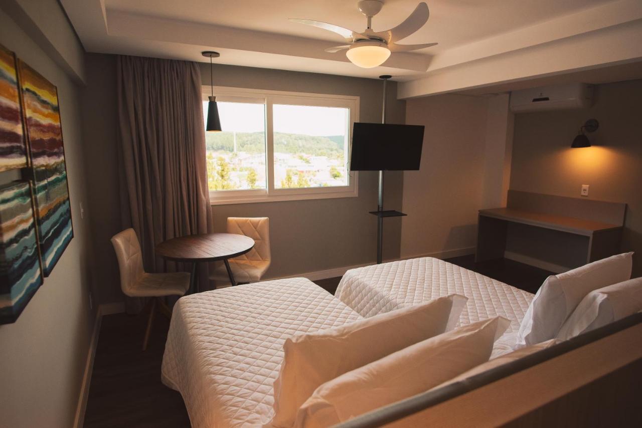 Hotel Renar ไฟรบัวร์กุ ภายนอก รูปภาพ
