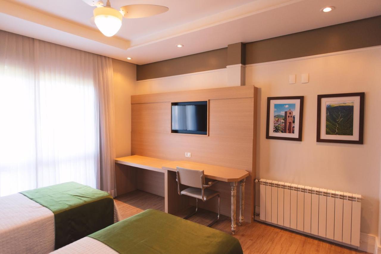 Hotel Renar ไฟรบัวร์กุ ภายนอก รูปภาพ