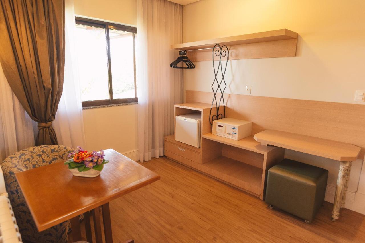 Hotel Renar ไฟรบัวร์กุ ภายนอก รูปภาพ