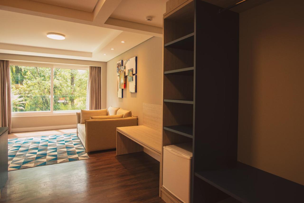 Hotel Renar ไฟรบัวร์กุ ภายนอก รูปภาพ