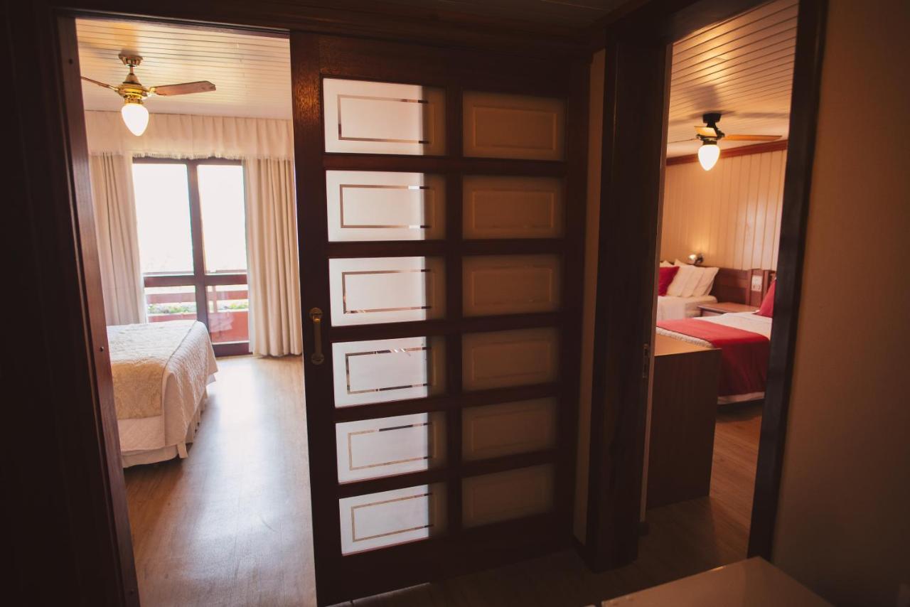 Hotel Renar ไฟรบัวร์กุ ภายนอก รูปภาพ